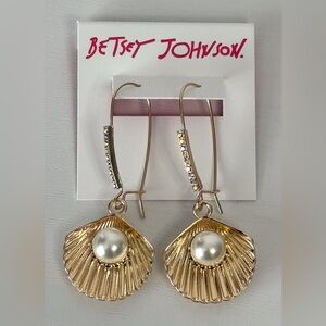 Betsey Johnson Seashell Drop Earrings